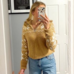 Snowflake Tan & White Sherpa Quarterzip